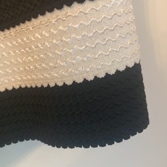 Christian Dior skirt size small - Picture 2 of 5